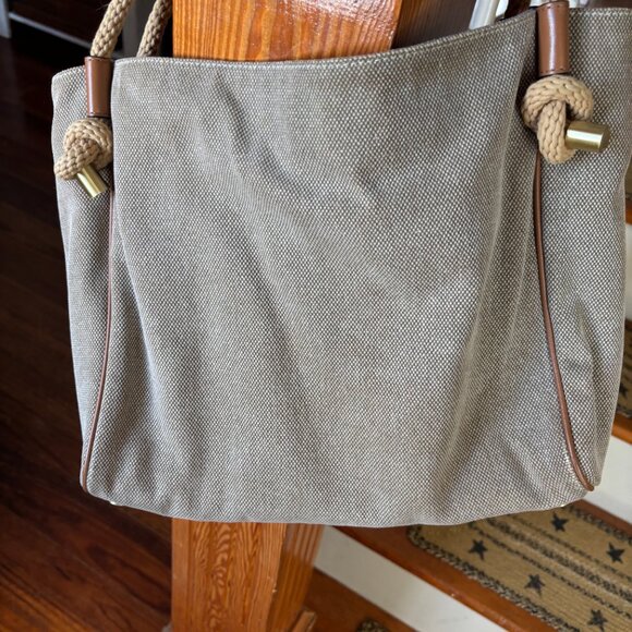 Michael Michael Kors Isla Large Satchel - Picture 4 of 5